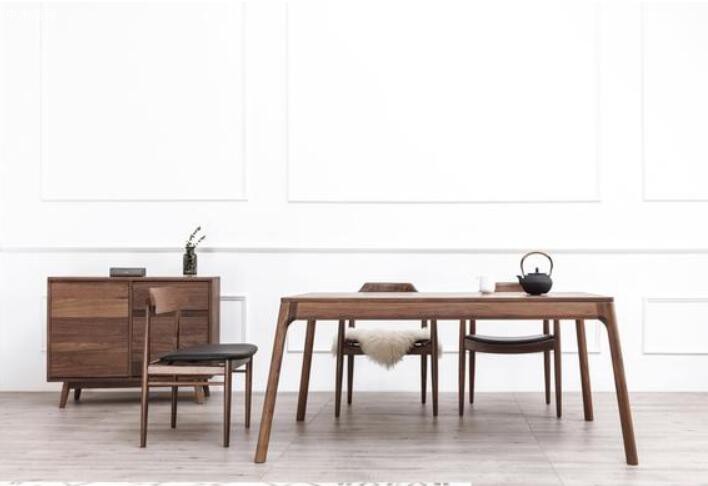 做家具白蜡木好还是胡桃木好,做家具榉木好还是橡木好呢