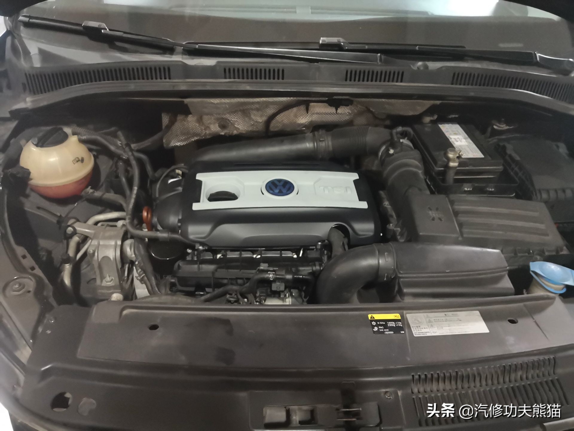 大众夏朗烧机油维修汕头,夏朗烧机油大修多少钱