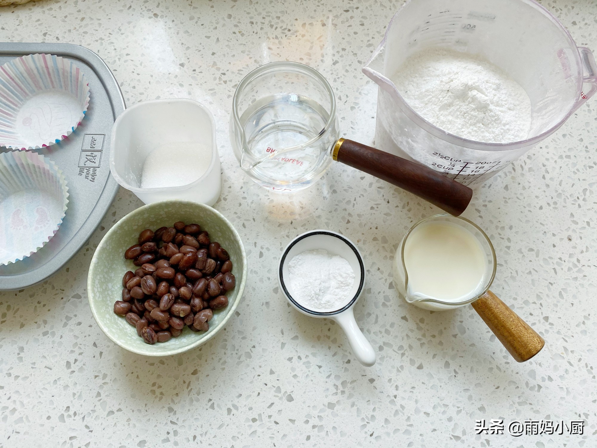 教你制作米糕鲜软香甜孩子最爱,500克大米粉做米糕要怎么配水和糖