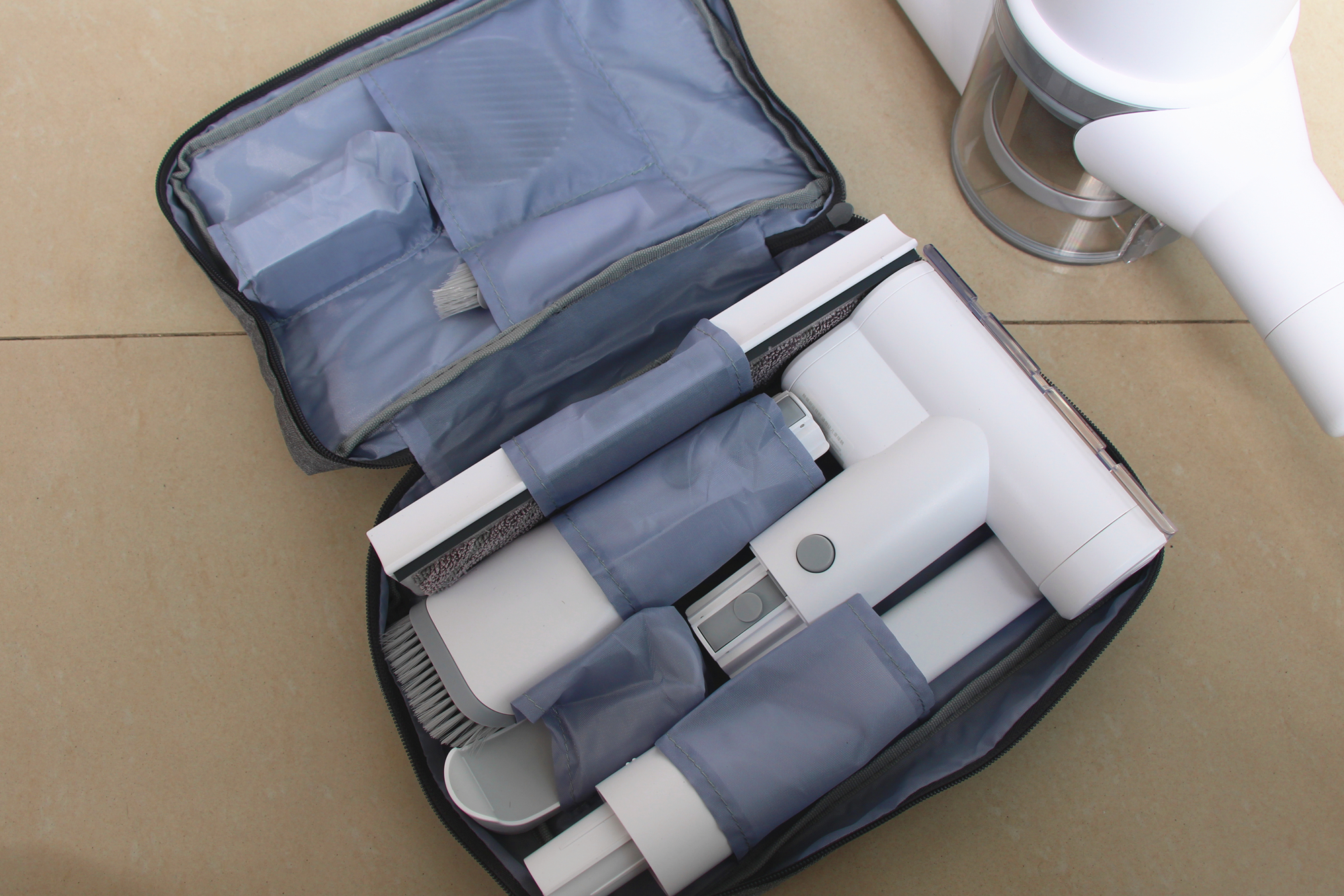 容易清理吸尘器推荐,无死角自动吸尘器推荐家用第一名