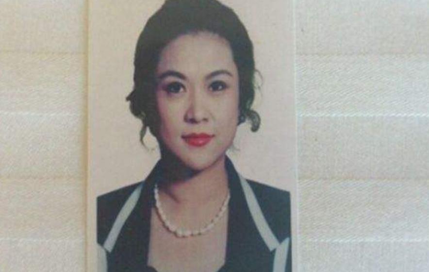 十世班禅活佛,40岁娶19岁开国上将外孙女,育有一女现在怎样