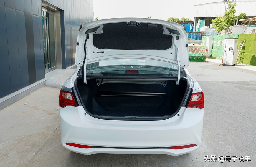 五万起步的车19款比亚迪f3,真皮座椅加座椅通风多少钱