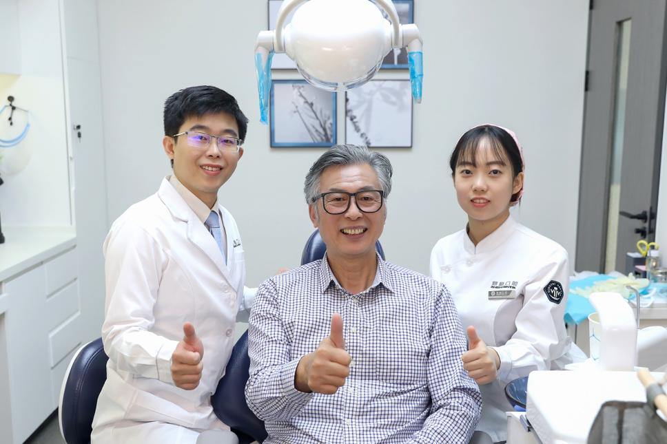 年底了，牙医又开始换东家？