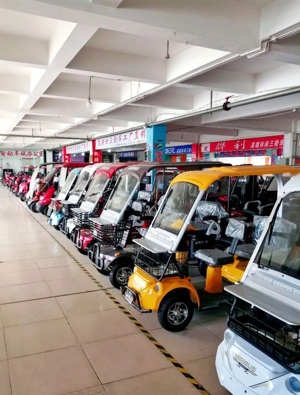 武顺4s店,成都哪里去买电动产品