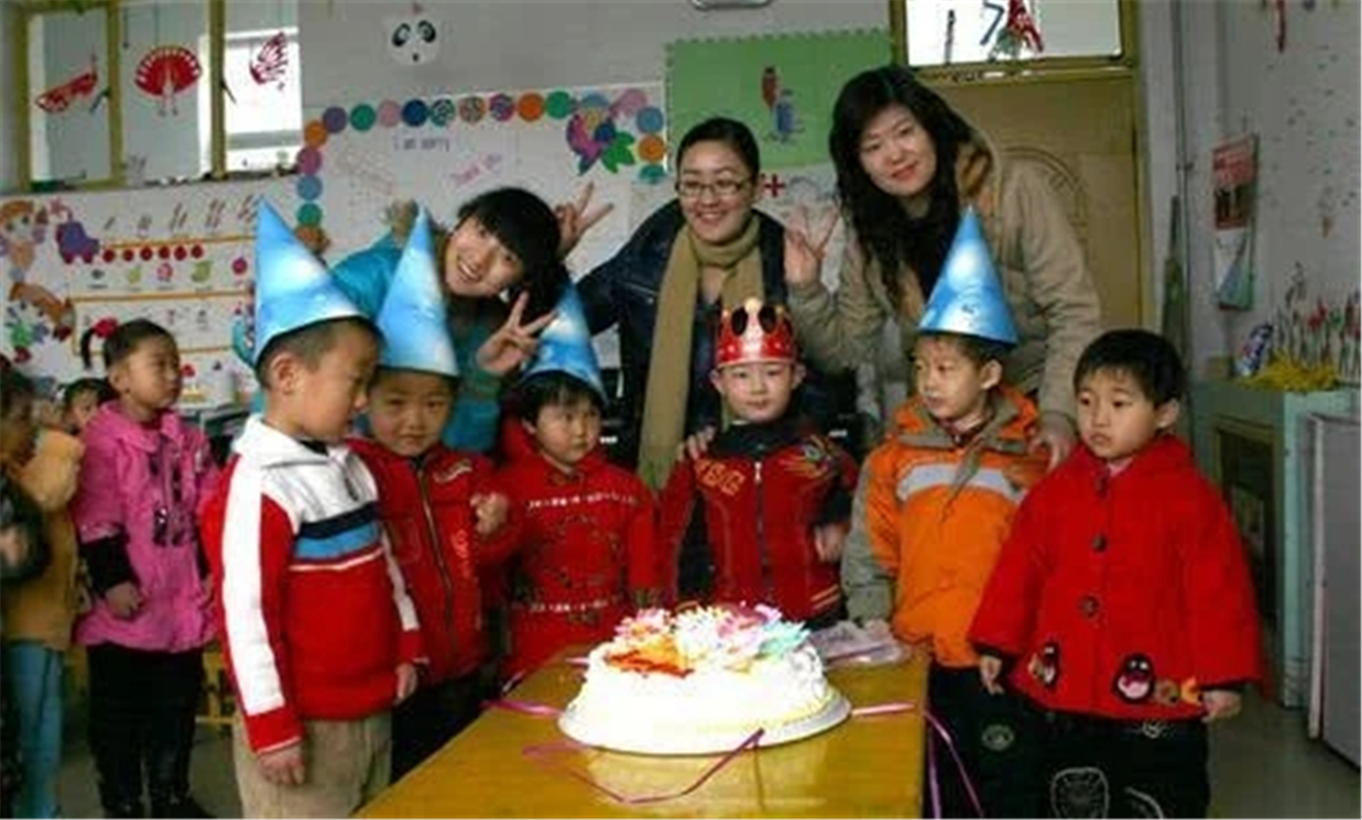 小孩过生日订二层蛋糕可以吗,幼儿园孩子过生日要买多大的蛋糕