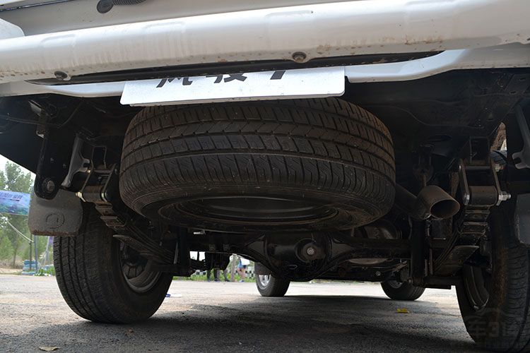 19款长城皮卡风骏7越野视频,中国生产的6驱皮卡