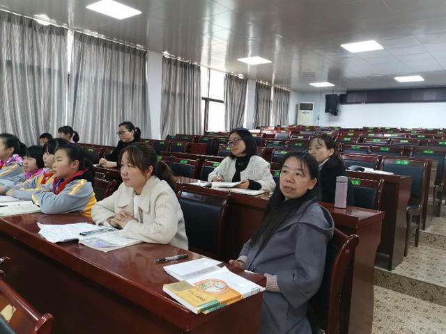 四年级上册梨花开尽春又来,梨花开尽春又来