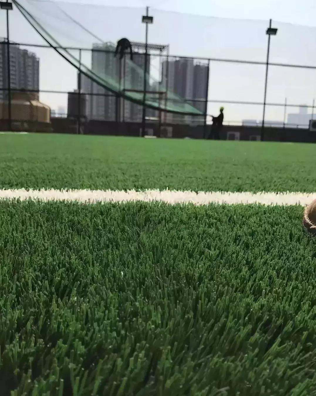 每当夜幕降临就会出现一群英雄,每当夜幕降临走到负一楼