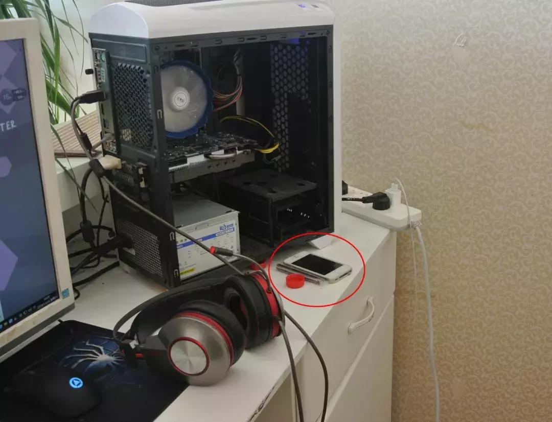 他把同事账号里的虚拟礼物卖了,被以盗窃罪公诉