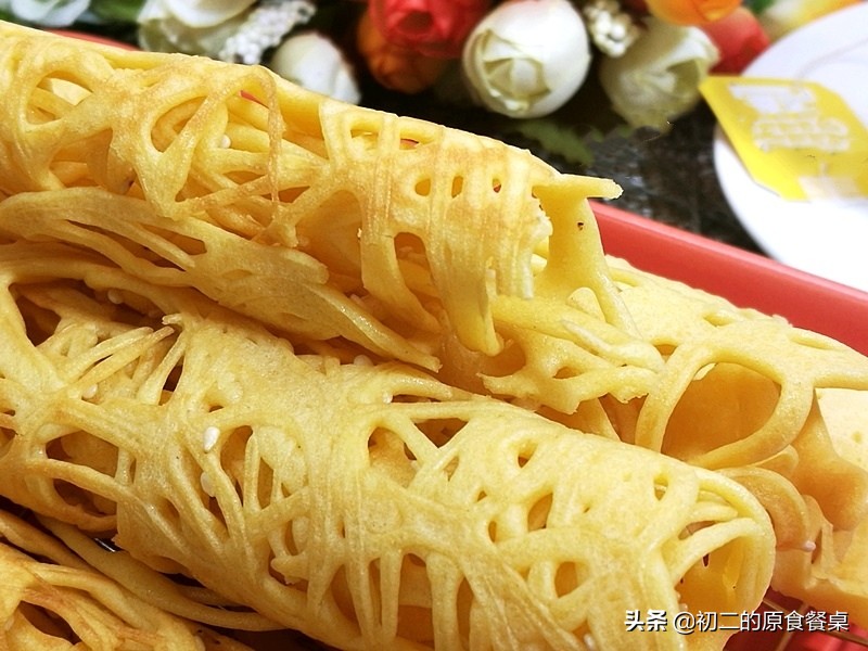 蕾丝蛋卷，丝绸轻柔的点心，10分钟就调好面糊，现做现吃好方便