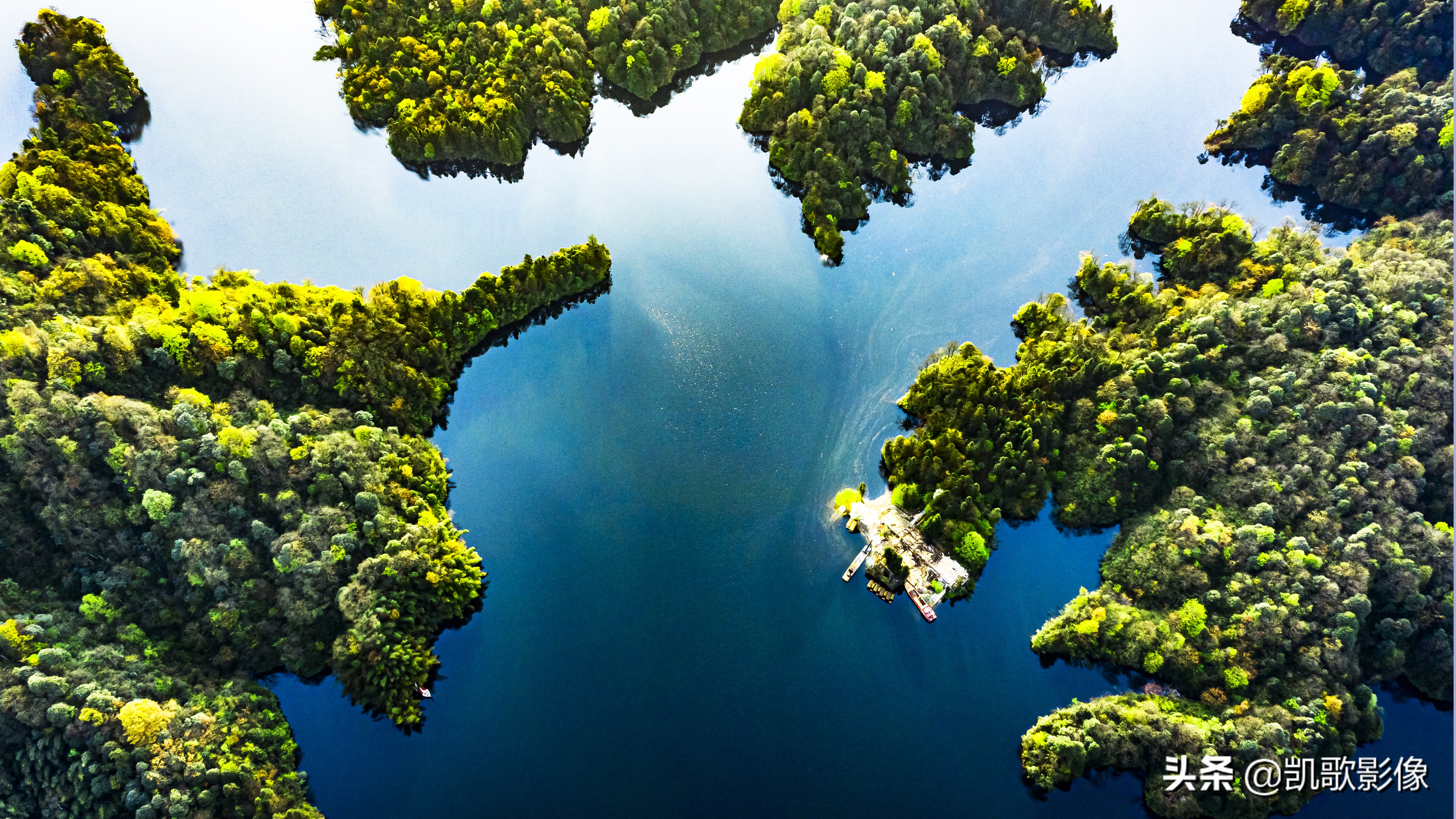 铜锣坝国家森林公园瀑布,西部大峡谷景区风景