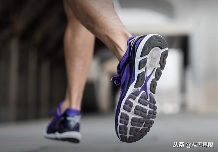 最值得买的10款国产跑鞋,国产跑鞋国际品牌排行