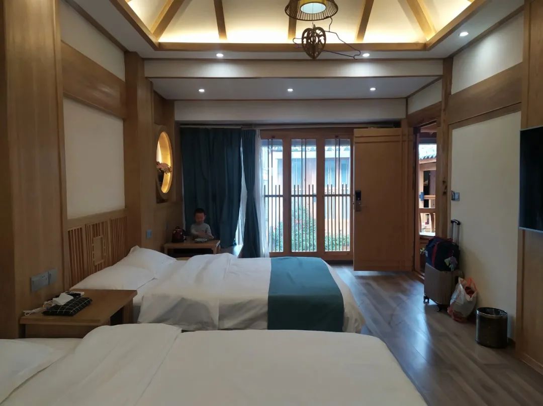 一家四口去旅游大概花多少,3口之家旅游5天大概花多少钱