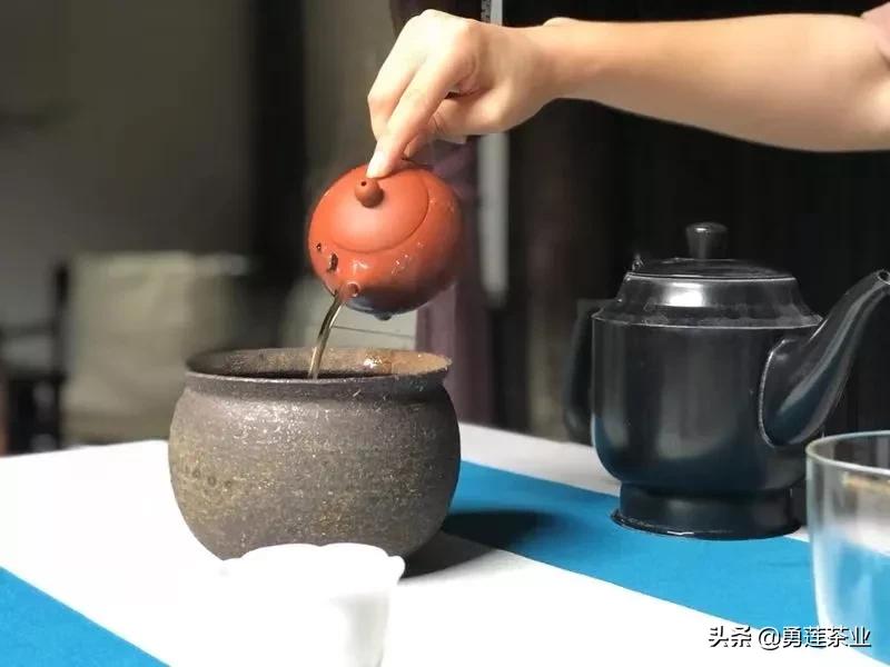 大红袍的正确冲泡方法详细步骤,大红袍的冲泡方法和技巧