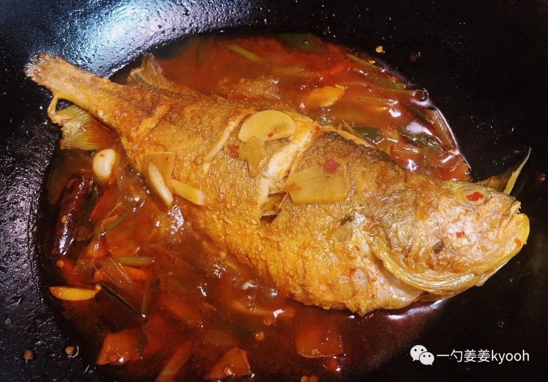 鱼皮炸不掉怎么办,香煎鲳鱼怎样鱼皮不破