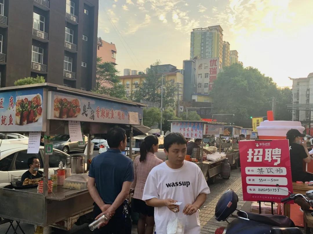 青山建设6路必吃的十大馆子,建湖必吃的馆子大全