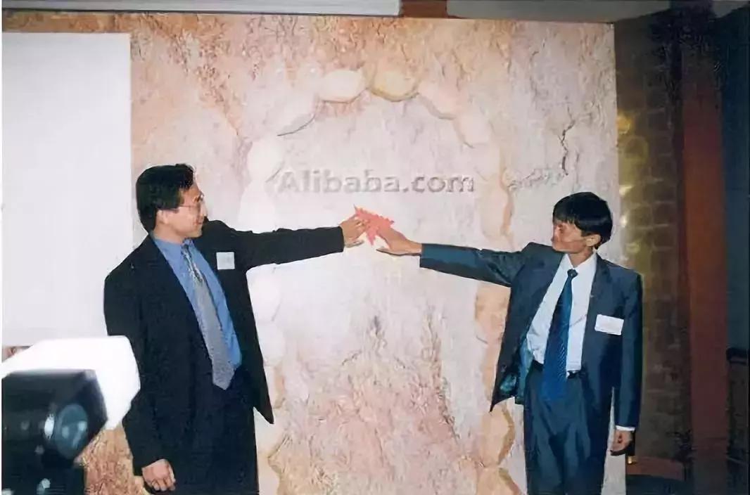 郭德纲说岳云鹏14年前最红,那一年岳云鹏14岁郭德纲26岁