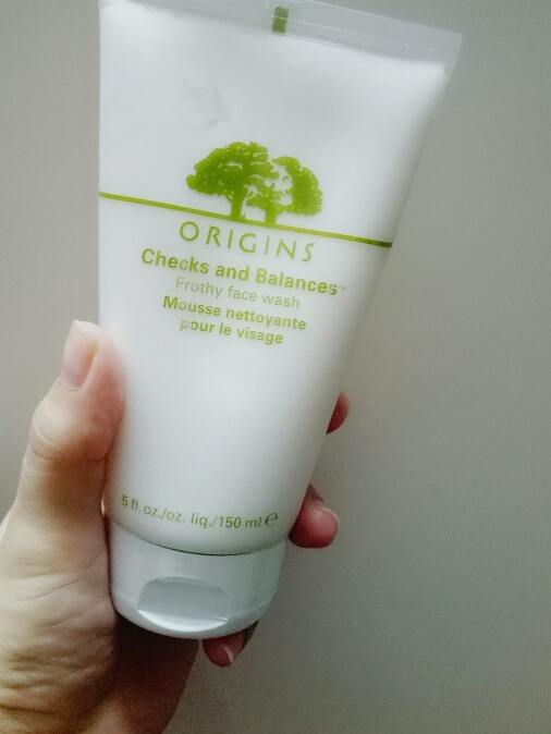 脸闭口痘痘毛孔粗大怎么化底妆,皮肤有痘印粉刺闭口怎么上底妆