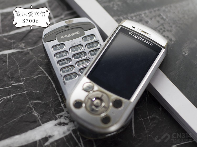 曾带詹姆斯·邦德驰骋沙场当年你是否渴望得到一款索尼爱立信？