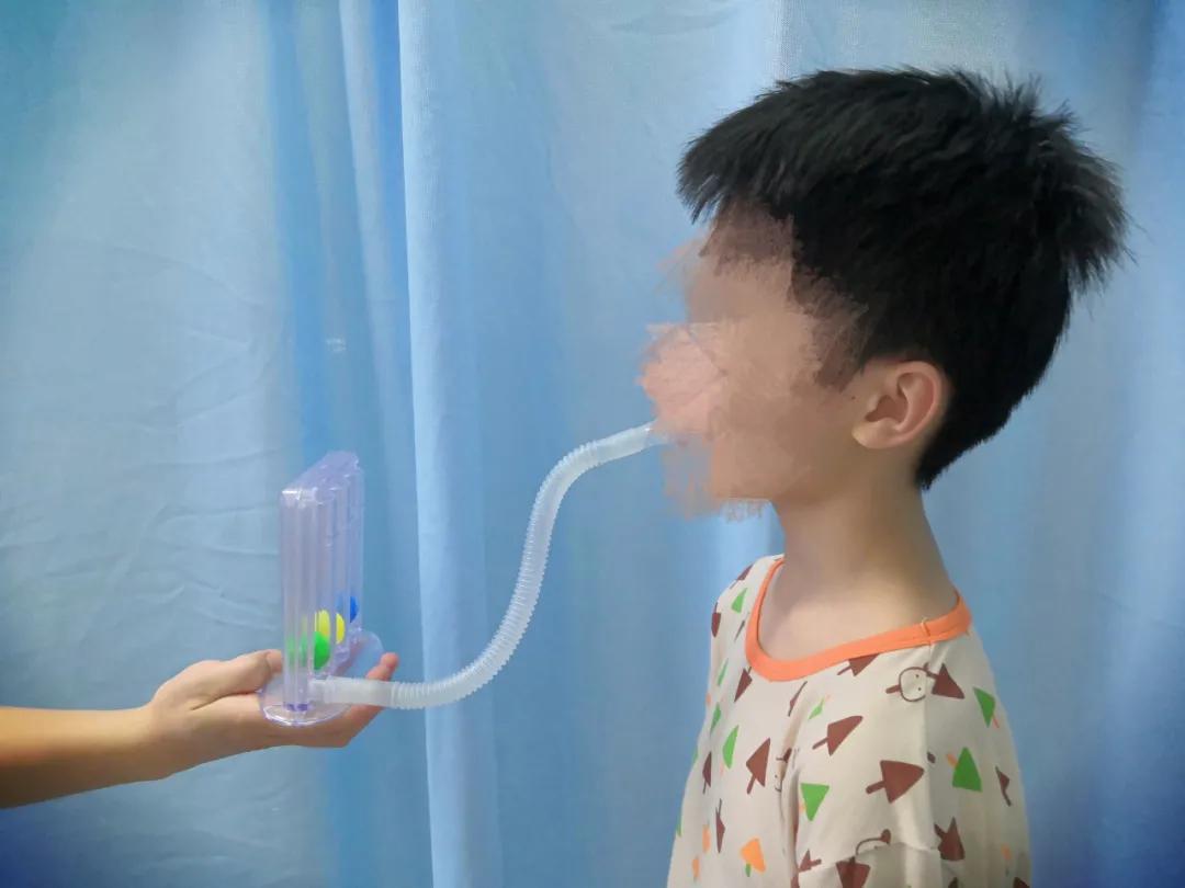 一岁宝宝肺上有痰是肺炎吗,小孩肺炎肺上有痰怎么办