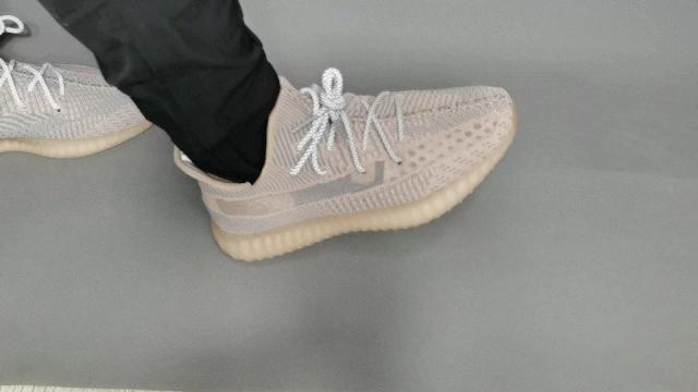 yeezy350粉满天星真假鉴定,yeezy350黑天使怎么辨别真假