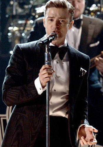 布兰妮被囚禁的14年介绍,布兰妮被爸爸监禁12年视频