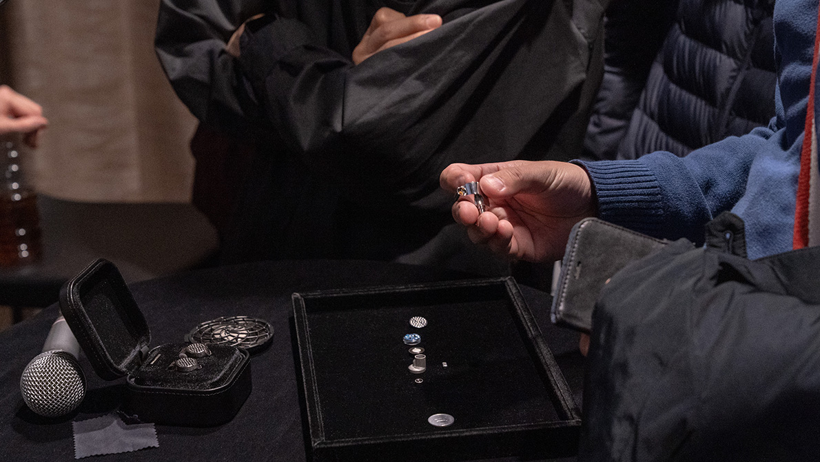 索尼和jvc音箱哪个好,索尼和jvc哪个好