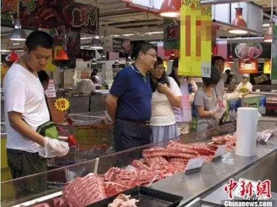 居然有这种地方！村官自称“万岁”逼人磕头