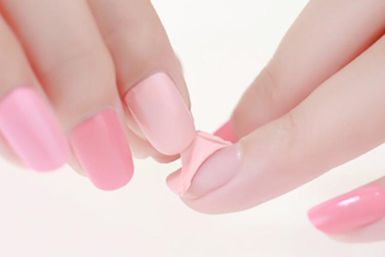 新手指甲油入门安全距离,新手指甲油选什么颜色