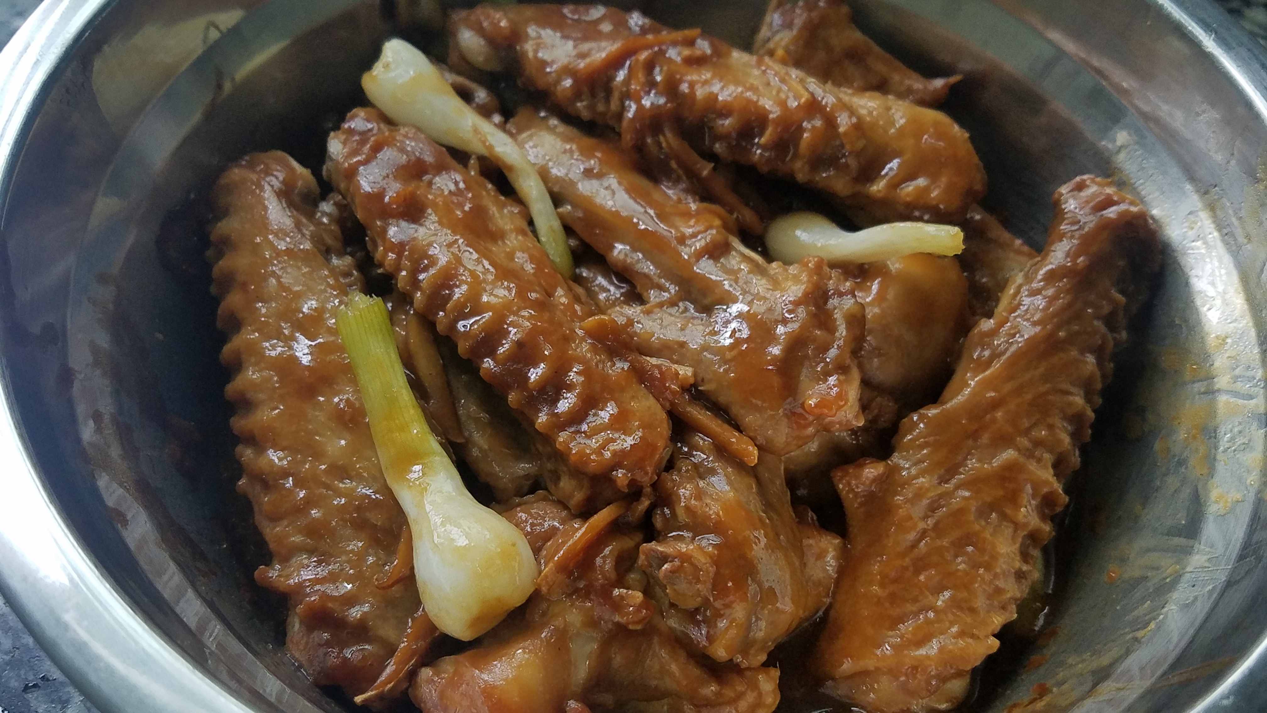 鸭翅中怎么做软烂入味,怎么把鸭翅鸭脚软烂入味