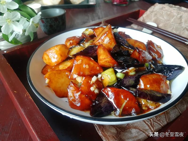 土豆怎么做好吃又简单家常菜教程,土豆怎样做好吃又简单的家常菜