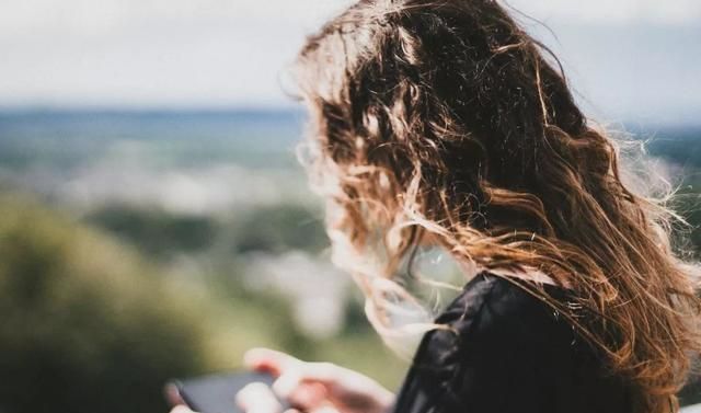 因为五毛钱把同事拉黑了,因为一点小事被同事拉黑