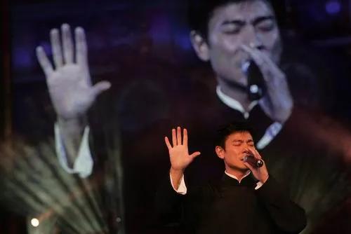 华仔爱你一万年翻唱,华仔爱你一万年