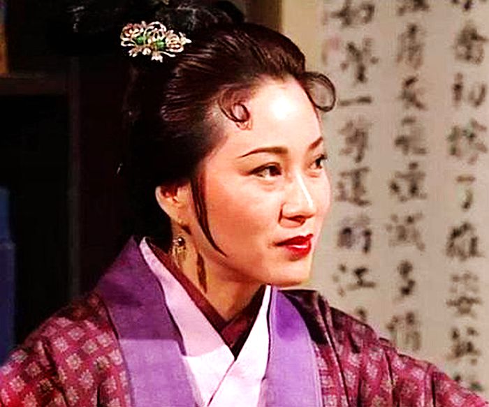 黄蓉为何那么忌惮杨过,黄蓉第一次见杨过是怎样的态度