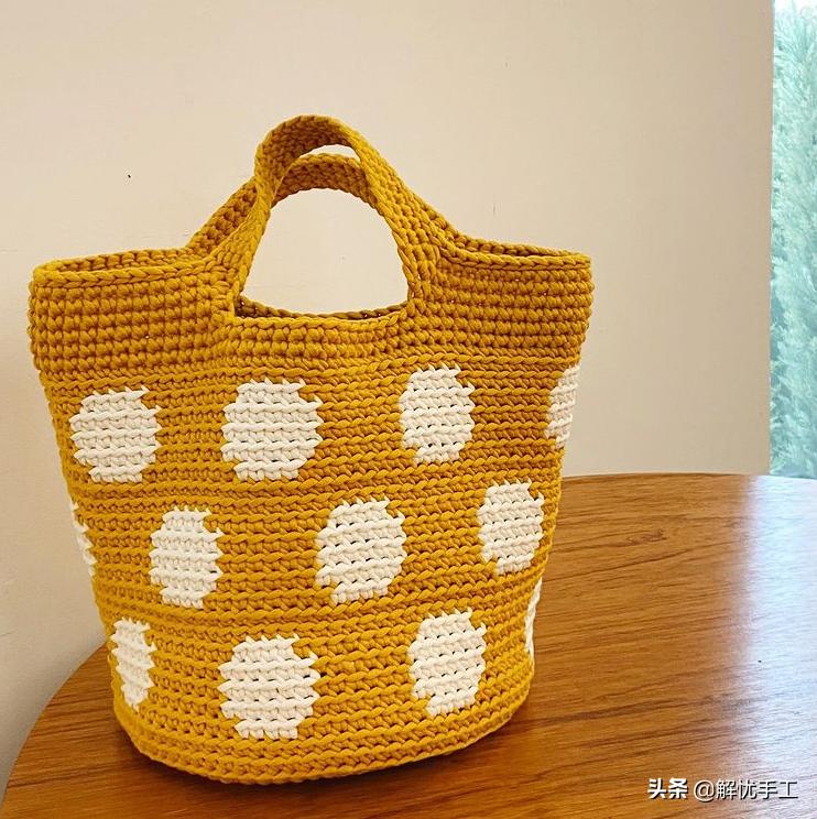 简单漂亮的小包包钩针教程,韩国钩针钩桌布花样教程