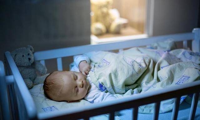 宝宝磕到头去医院查什么,小孩不小心磕到头一定要去医院吗