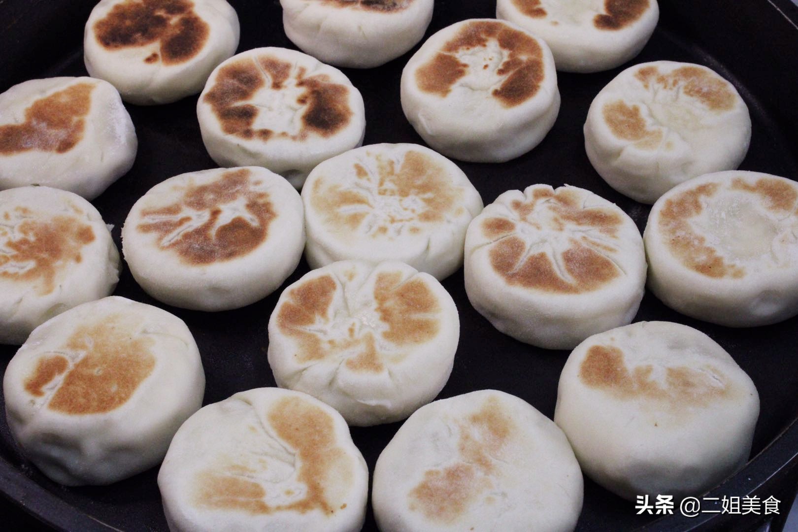 自制软皮绿豆饼,在家自制酥皮冰绿豆饼不用烤箱