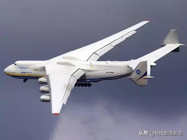 客机的机翼为什么那么长,民航飞机机翼为什么是在下方