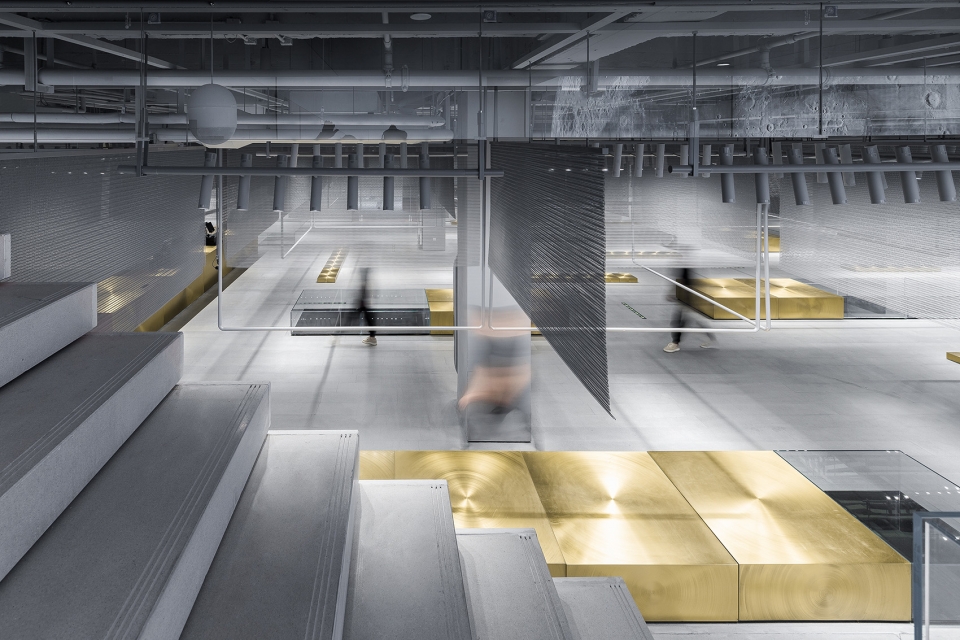 ur华师旗舰店,ur莘庄旗舰店