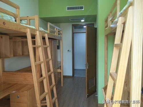 全国高校宿舍奢华排行,各个学校宿舍大比拼