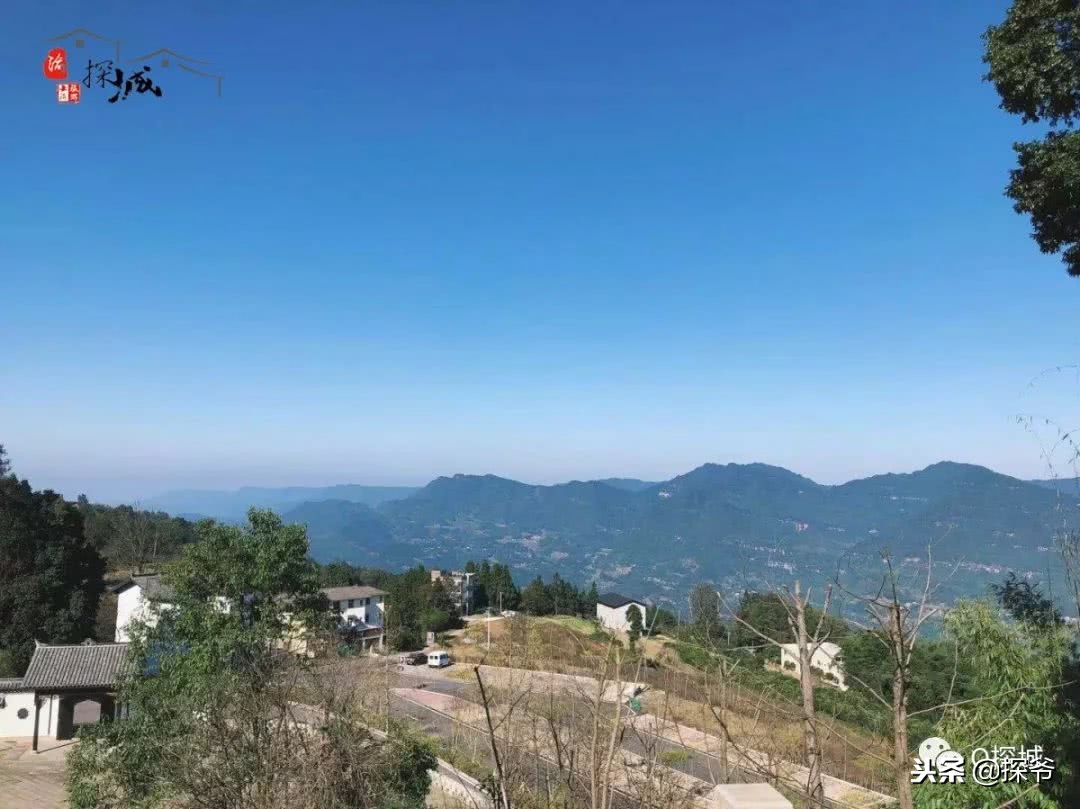 重庆小故宫红墙,重庆魔鬼山城一日游