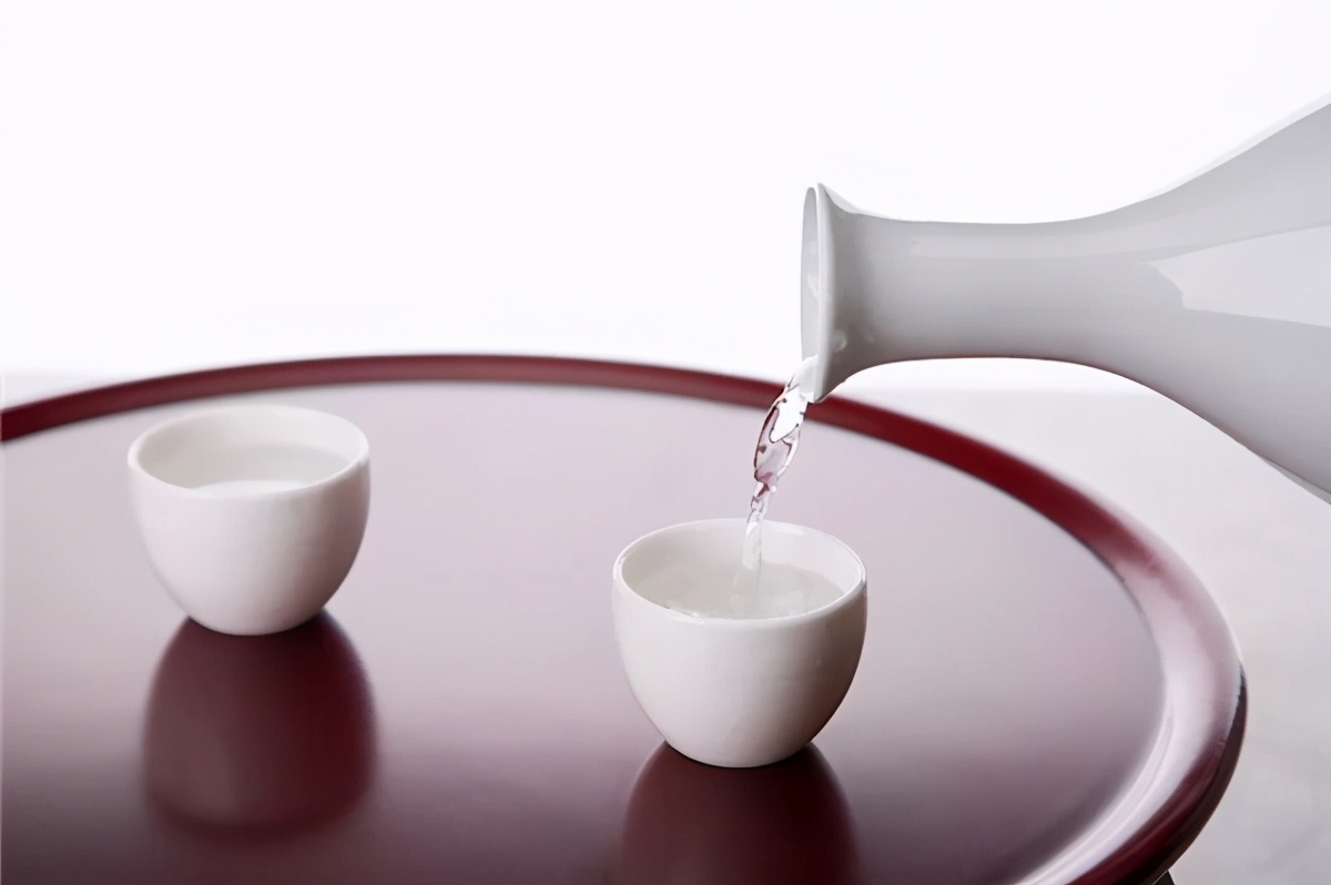 酒与健康的关系最新,酒和健康的知识