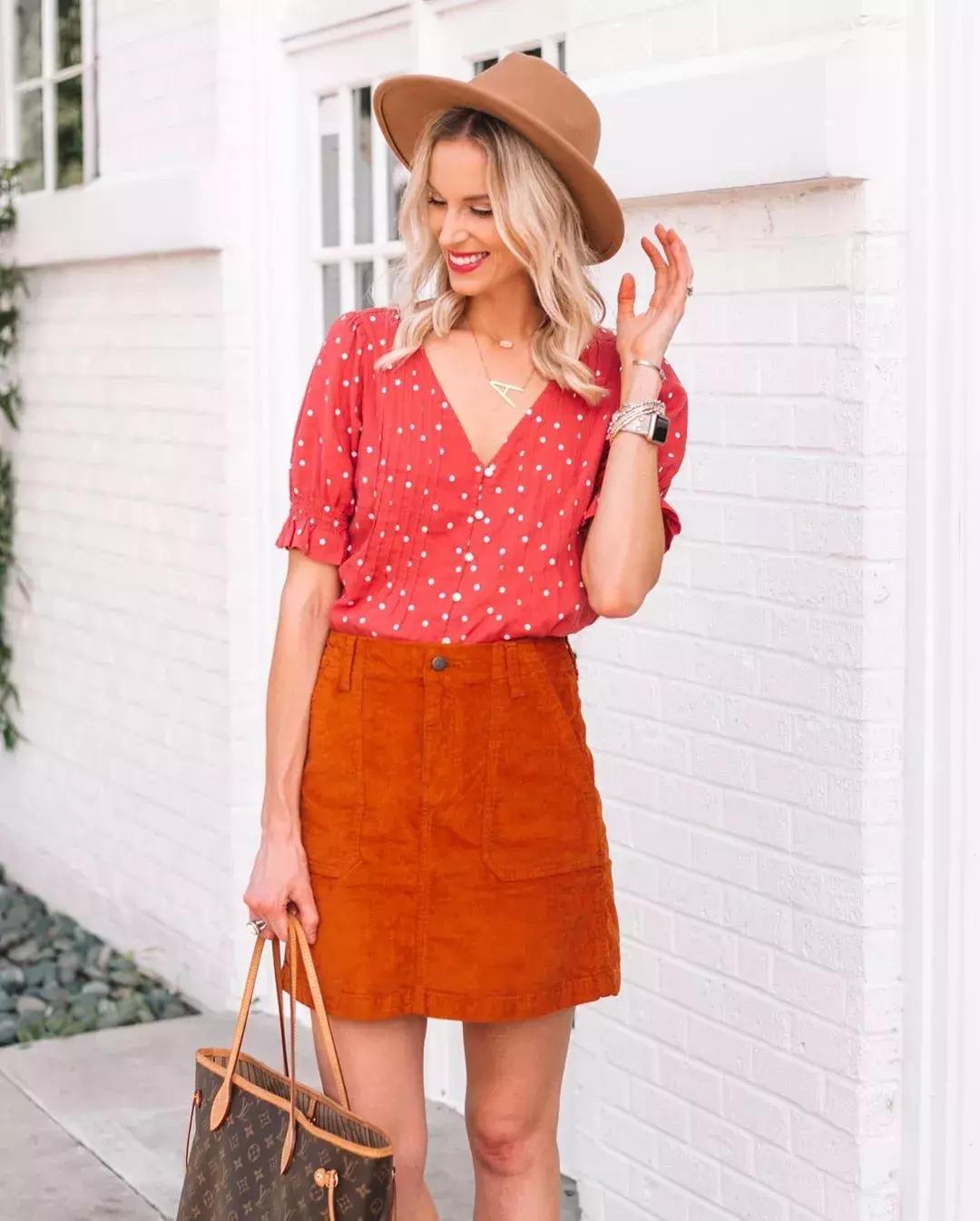 秋天穿温暖的衣服,秋冬复古灯芯绒搭配