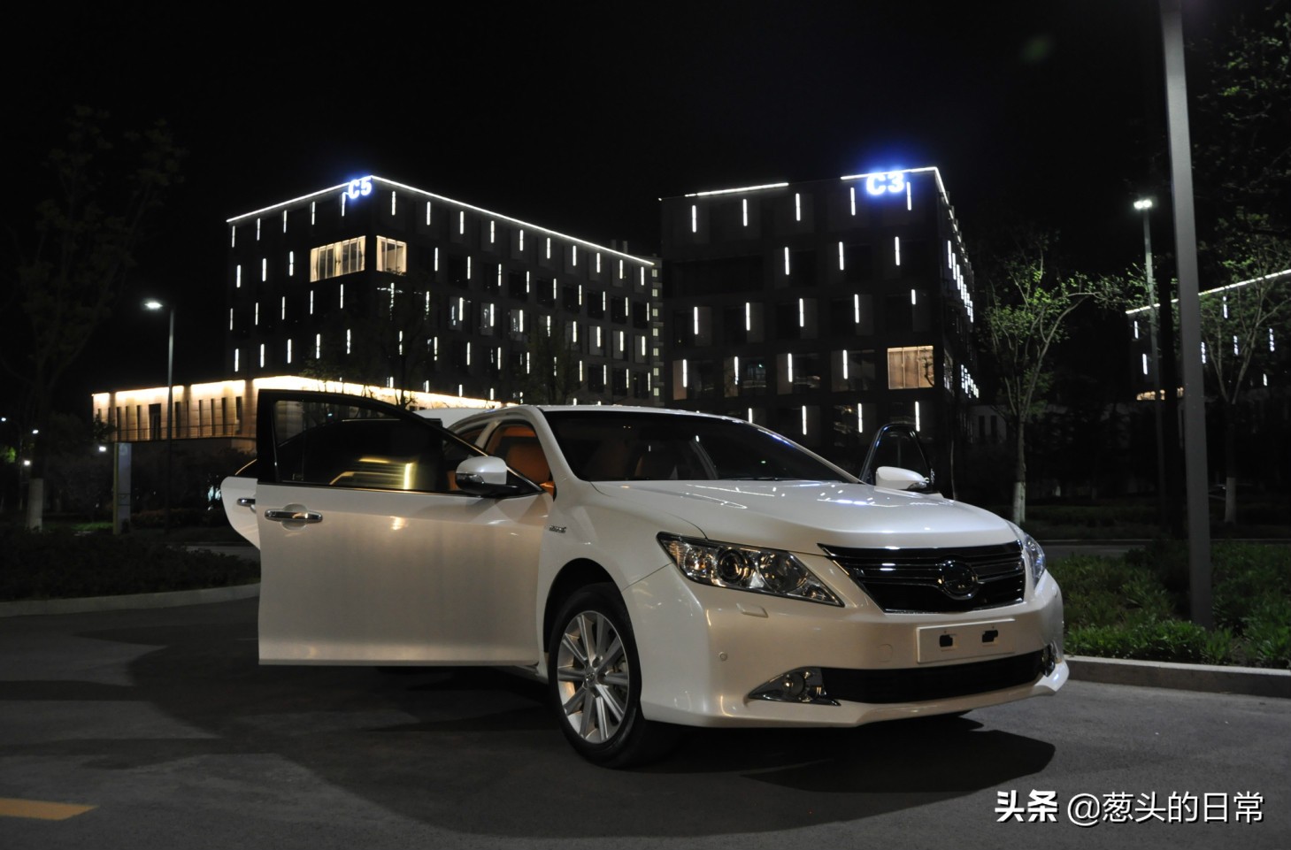 用了8年的丰田混动感受,丰田混动十年真实感受