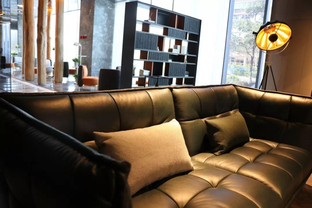 斯帝罗兰沙发极简风,斯帝罗兰哪款沙发最推荐