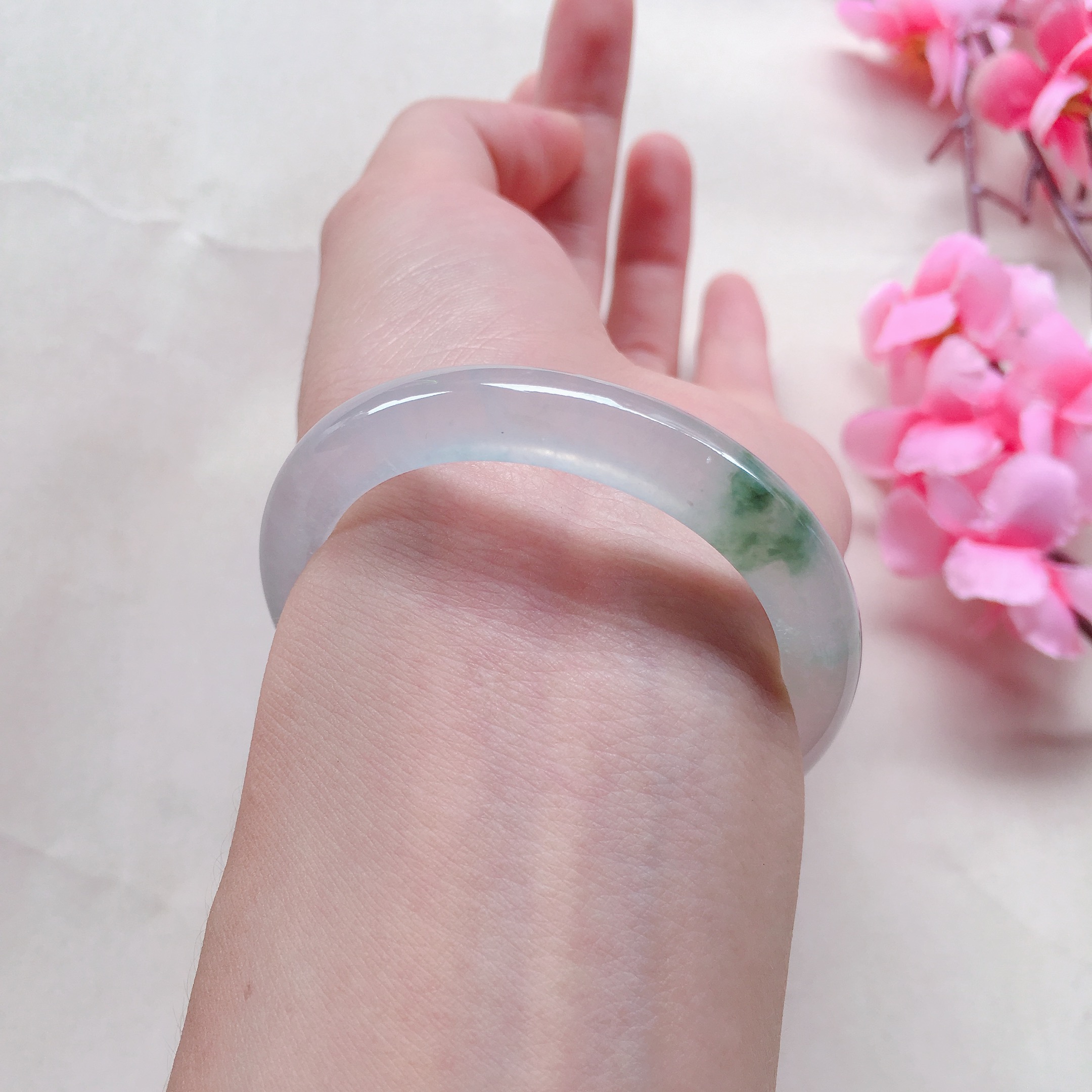 2万元左右的翡翠手镯长什么样儿,2万左右翡翠手镯视频