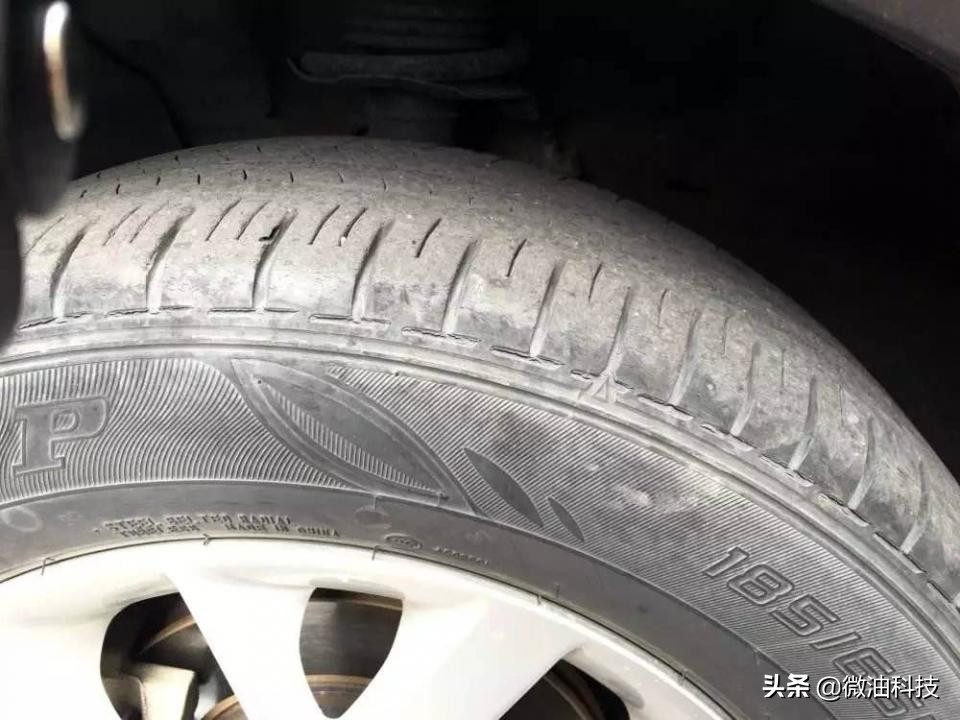 轮胎扎钉修补好了还是提示胎压低,轮胎被钉扎了需要更换吗