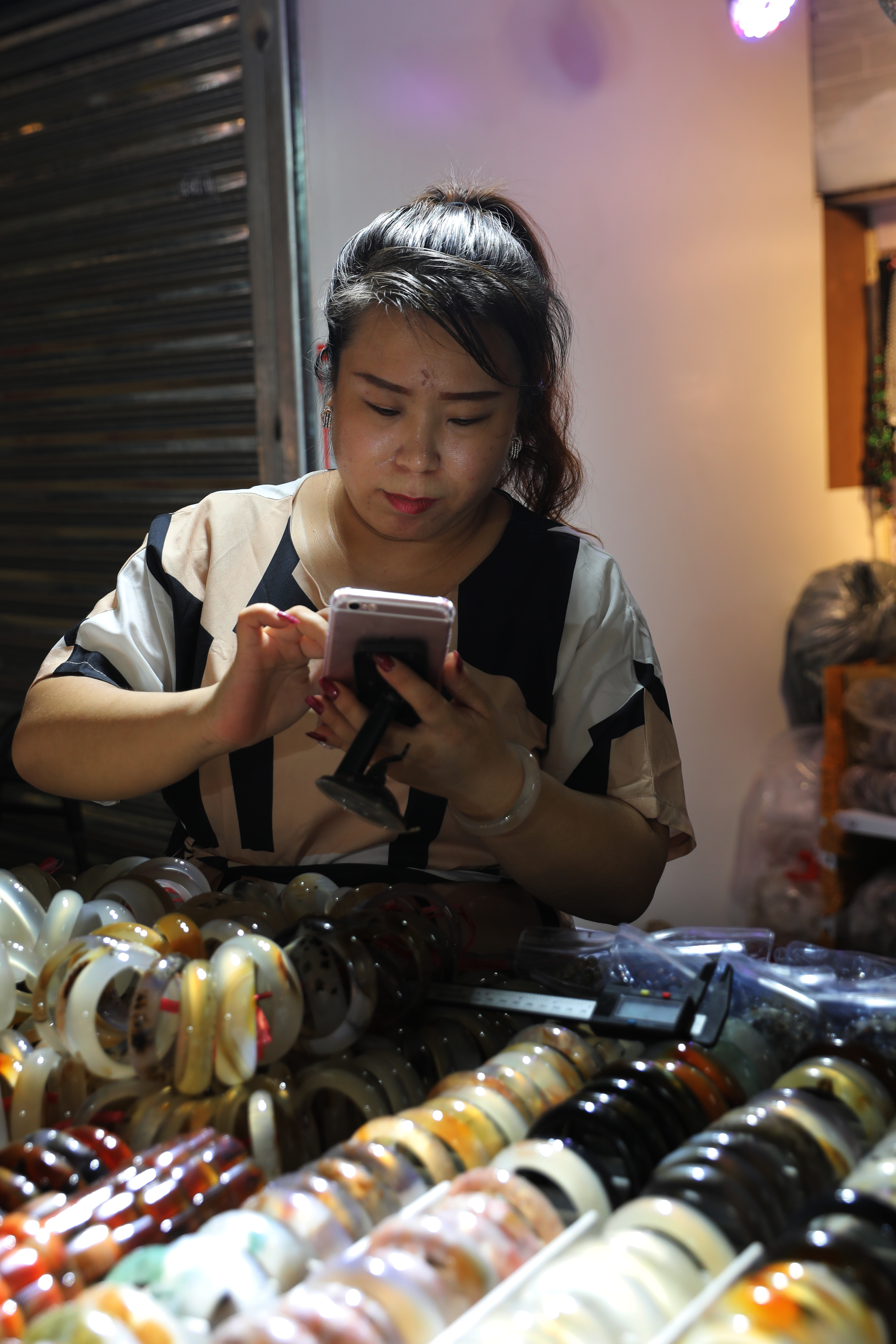 广州玉器街附近,广州玉器市场里面的玉多少钱