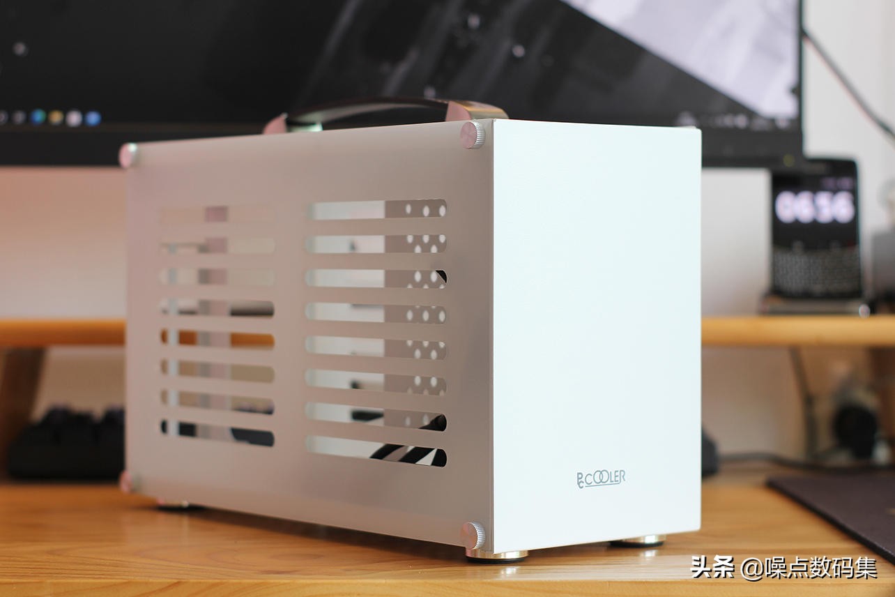 超频三蜂鸟i100pro散热改造,蜂鸟i100itx机箱测评