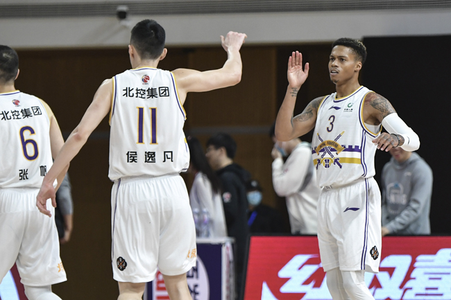 北控开门红马布里,北控男篮开门红